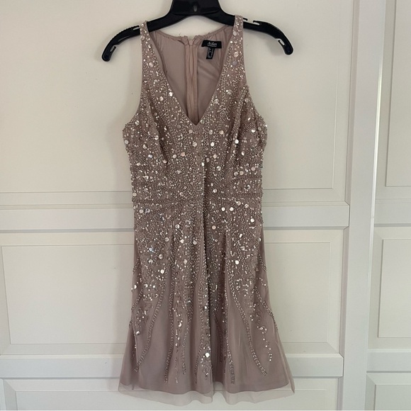 New! Aidan Mattox Taupe Sequin Halter V-neck Mini Dress Size 2 - 26760 - Picture 3 of 15